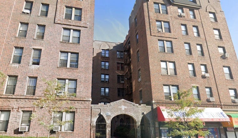 NYPD Hunts Suspect After Late-Night Slashing Inside Crown Heights Building