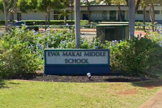 Oʻahu Duo Snags Hawaii's First 'Schools Of Democracy' Crowns