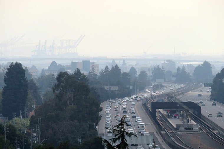 Oakland Drivers Crawl Through Fog as Midweek Soaker Moves In