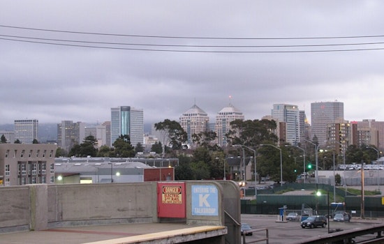 Oakland Gets Soaked As Lunchtime Thunder Threatens Commute