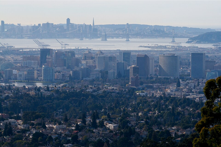 Oakland Wakes To Bay Fog Drama As Monster Surf Slams Coast