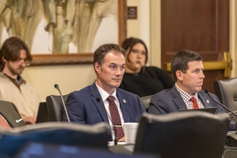 Oklahoma Advances AI Legislation, Human Oversight and Non-Personhood Status Defined in New Bills