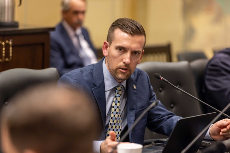 Oklahoma Bill Slaps Felony Rap On Certain Foreign Land Buys