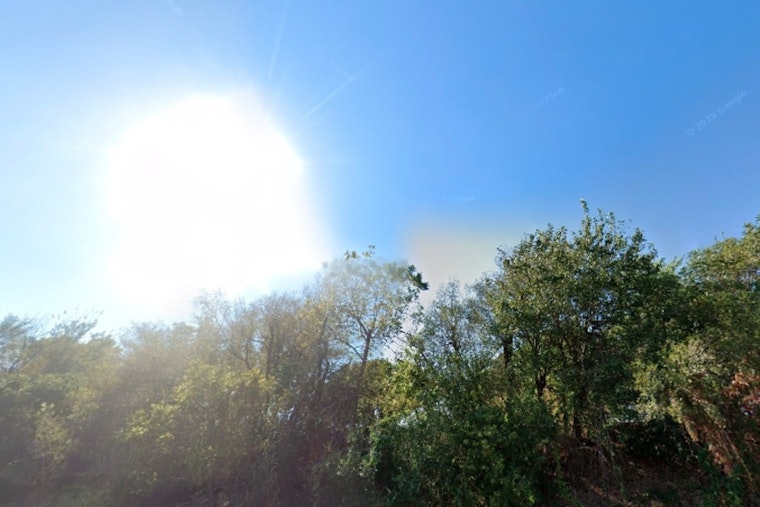 Oklahoma City Greets Cool Mornings with Promise of Warmer Days Ahead