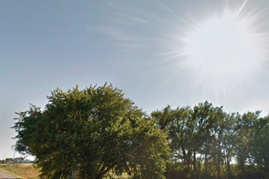 Oklahoma City Ushers in Sunny Week with Mild Temperatures and Steady Winds