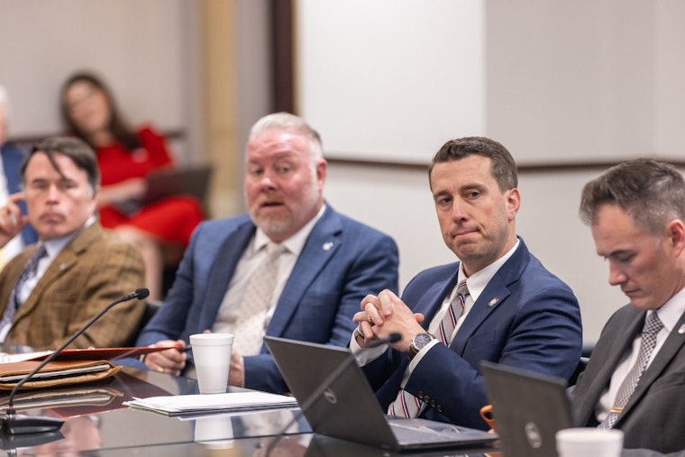Oklahoma Lawmakers Aim to Curb Organized Crime with Bill Against Straw Property Purchases