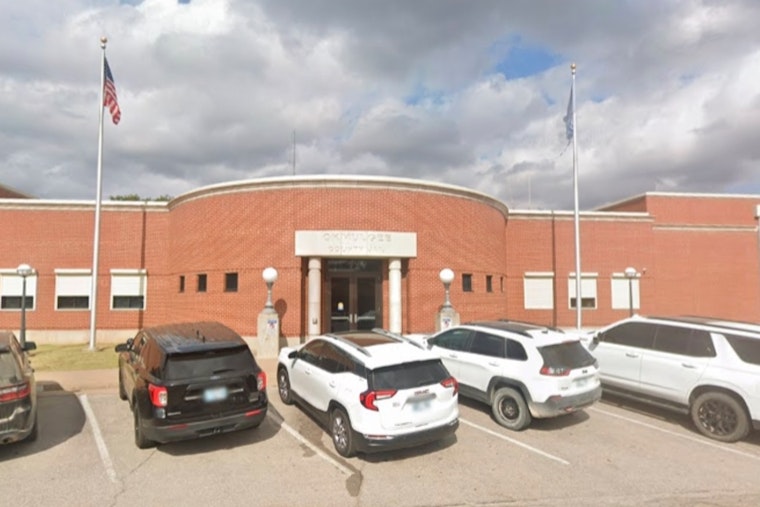 Okmulgee Phone Fiasco as Sheriff’s Lines Go Dark and Snap Back by Breakfast
