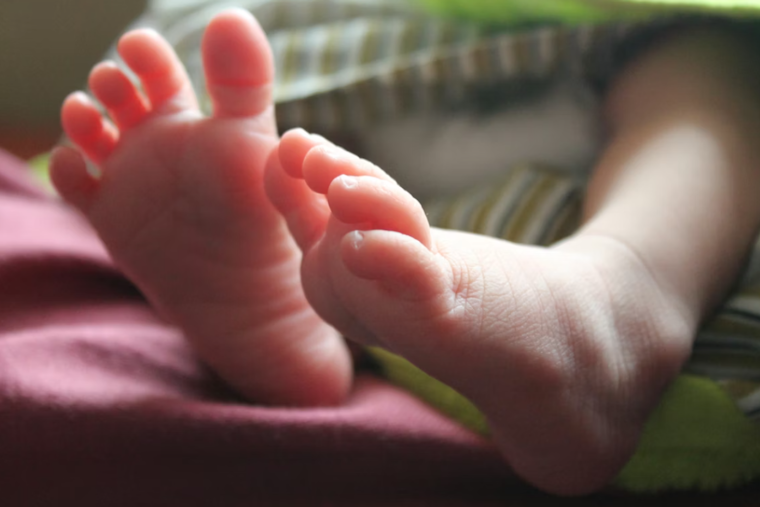 Orlando Couple Says IVF Clinic Implanted Stranger's Embryo