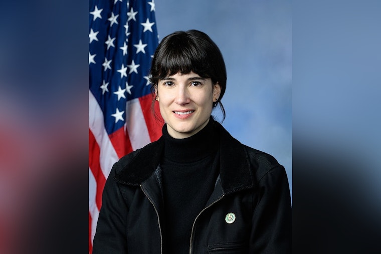 Paint-Slinging Protesters Target Portland Auto Shop Tied To Rep. Gluesenkamp Perez