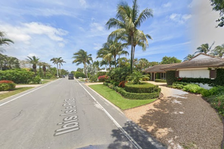 Palm Beach Power Play: Ibis Isle Waterfront Stunner Trades For Just Shy Of $10 Million