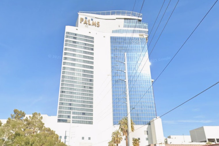 Palms Front Desk Crew Votes To Go Teamsters In Vegas Showdown