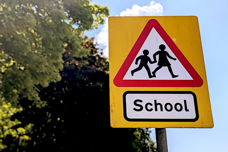 Pennsylvania Bill Would Fine Drivers For Ignoring Crossing Guards
