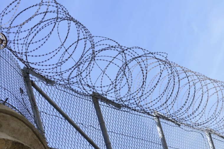 Phoenix Pols Push Plan to Let Some Inmates Finish Time at Home