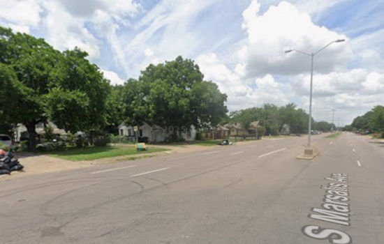 Pre-Dawn East Oak Cliff Blaze Leaves Man Dead Inside Home