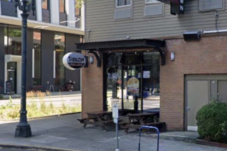PSU Pizza Joint Showdown Armed Suspect Bolts When Worker Reaches for Phone