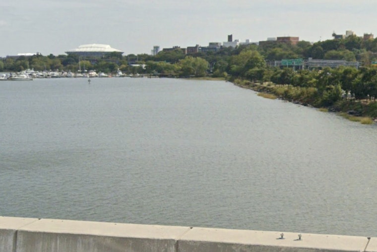 Queens Environmentalists Drag City To Court Over Flushing Creek Chlorine Plan
