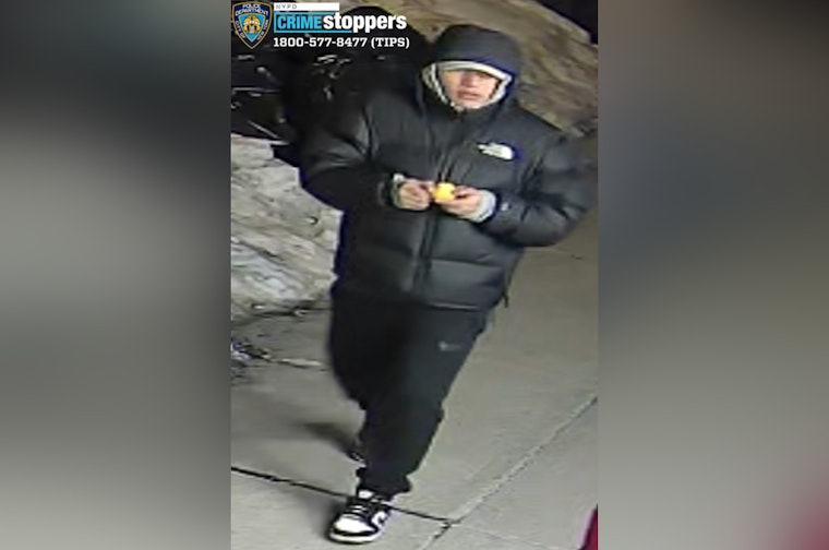 Queens Sidewalk Ambush: 58-Year-Old Mugged Near 108th Street
