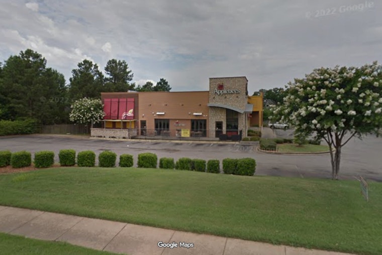 Hacks Cross Applebee's Is Out, Raymah Cafe Is Brewing A Comeback