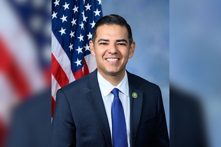 Reps. Garcia and Tlaib Demand Transparency Over Alleged Attempts to Influence Bridge Operations in Detroit