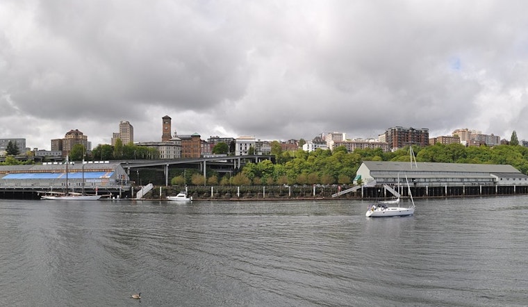 Crowd Stunned As Divers Haul Man From Tacoma’s Thea Foss Waterway