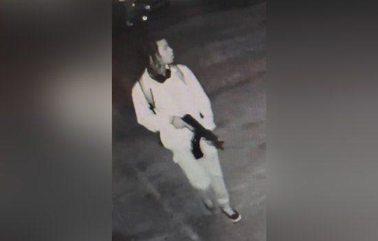 Reserve Cops Hunt Mystery Man Caught On Camera After Street Gunfire