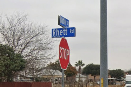 Rhett Road Erupts In Flames As Fire Crews Swarm San Antonio’s West Side