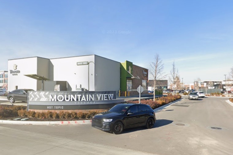 Riverton Gets Its Bowl On as Flower Child Lands in Mountain View Village