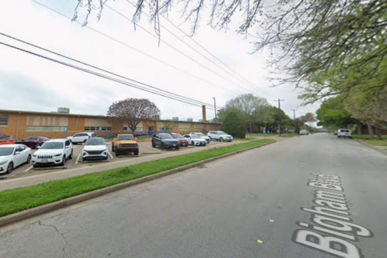 Roaches, Droppings and Torn-Up Ceilings Rock Fort Worth School Cafeterias