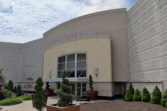 Ross Park Mall in Pittsburgh Reopens After Early Morning Fire Beneath Floors, Fire Department Vehicle Involved in Collision En Route