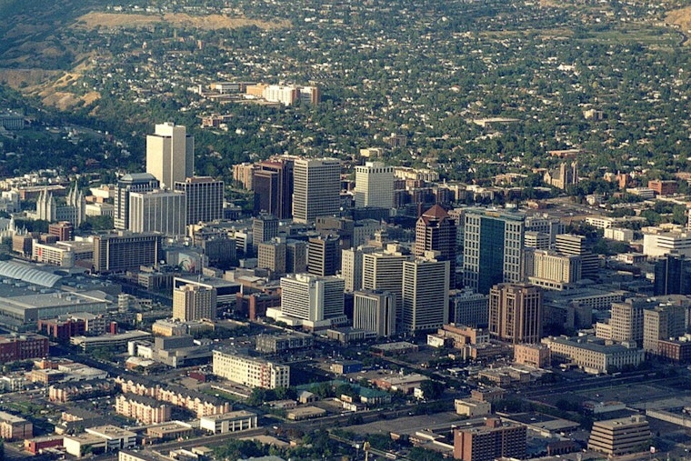 Salt Lake Acupuncture Showdown as Pros Say New Bill Cuts Corners on Training