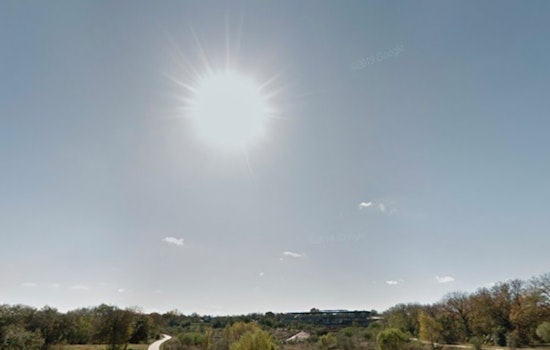 San Antonio Braces for Sunny Skies, Snappy Winds and Fire Fears