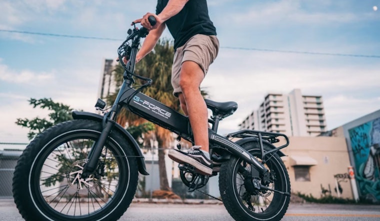 Santa Clara Driver Beaten After E‑Bike Runs Red Light, Mob Swarms Car