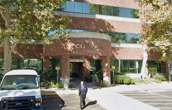 Santa Clarita Council Speeds Through Main Street Deal And Hydrogen Bus Buy