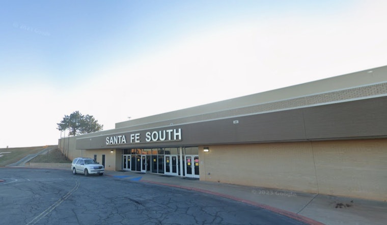 Santa Fe Teens Jam S. Shields With Midday Anti-ICE Walkout