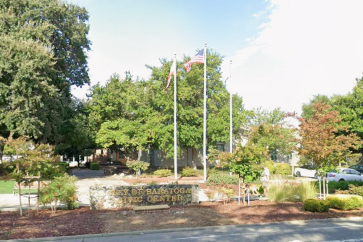 Saratoga Slaps Ban on Short Stays, Puts Ads in the Crosshairs