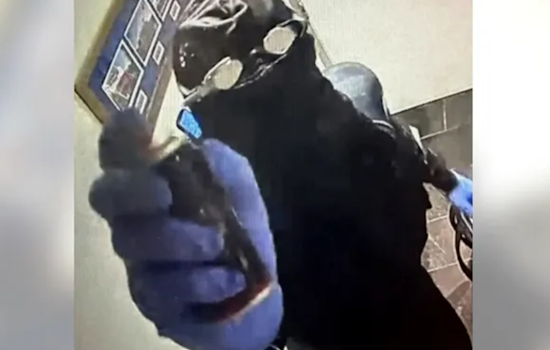 Scuba Bandit Still At Large After Disney Springs Heist