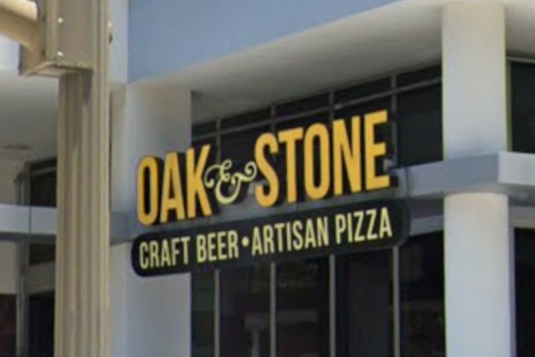 Self-Serve Beer Invasion: Oak & Stone Crashes Addison's Belt Line Strip