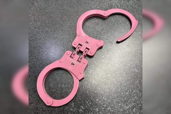 Sherwood Cops Roll Out Valentine’s Special For Locals On The Lam