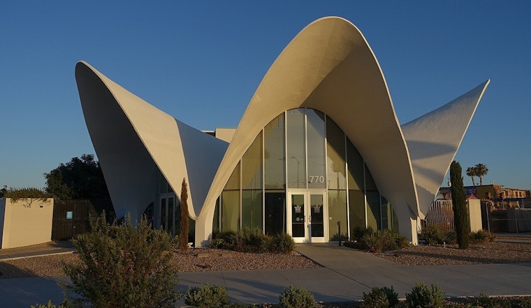 Siegfried & Roy Roar Back As Neon Museum Unveils Giant Tiger Tribute
