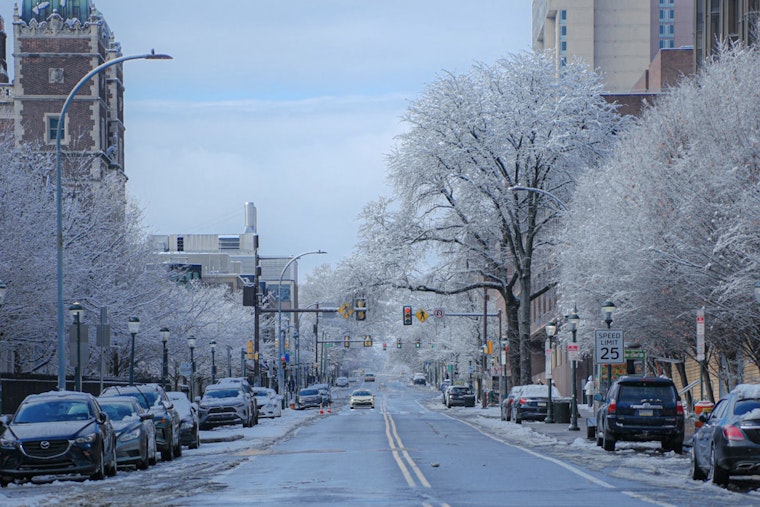 Snow Slam: Philly On Edge As Coastal Storm Closes In