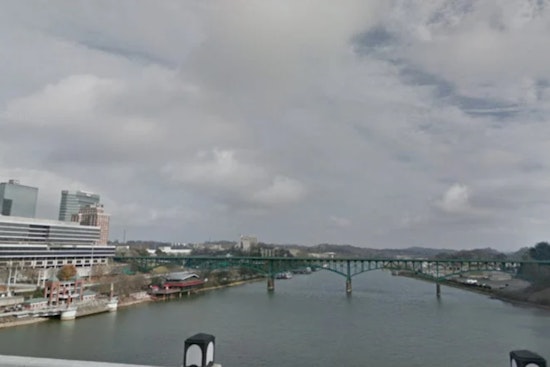 Soaking Sunday: Steady Rain, Slick Roads and Mountain Gusts Hit Knoxville