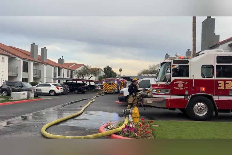 South Phoenix Apartment Blaze Erupts At 51st And Elliott