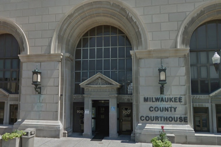 South Side Bus Stop Slaying: Milwaukee Man Who Killed Teen Faces Life Sentence