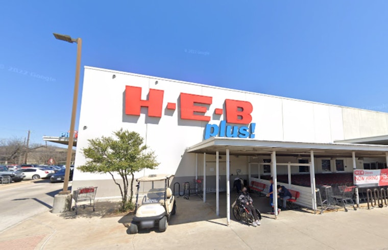 Southeast Austin H-E-B Evacuated After Small Aisle Fire