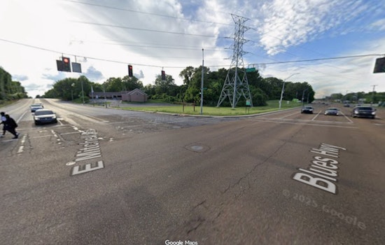 Speed Demon Blows South Memphis Red Light, Launches Pickup Riders Into Street