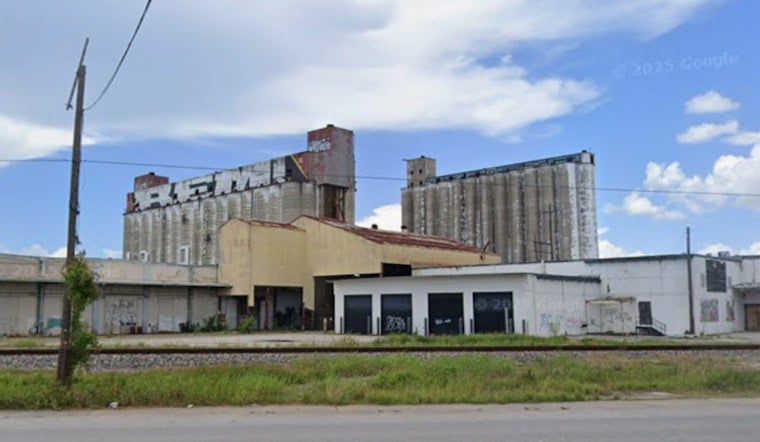 Spring Branch Rice Silos Meet The Wrecking Ball At Hempstead And Long Point