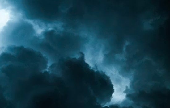 Spring Tease Then Thunder Slam as Stormy Weather Targets OKC Weekend