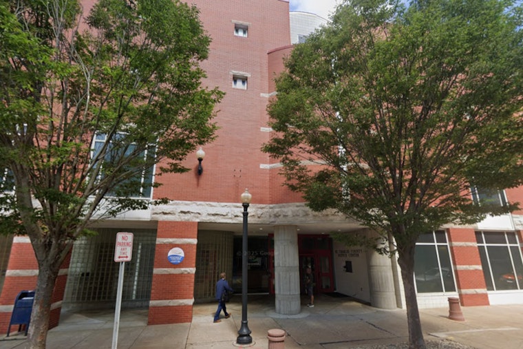 St. Charles Jail Held Driver After Bail, Then Called ICE