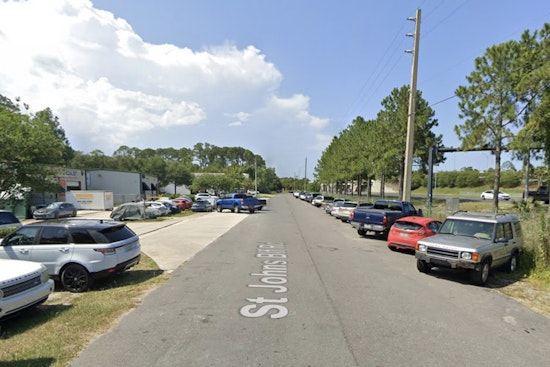 St. Johns Bluff Hit-And-Run Chase Ends In Gunfire, Jacksonville Man Shot In Abdomen