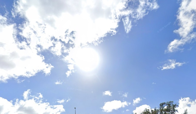 Sticky Honolulu Morning as Trades Fizzle and Weekend Showers Muscle In
